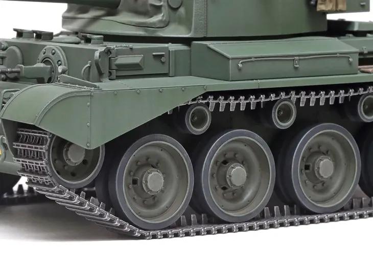 czolg-brytyjski-a34-comet-model-35380-tamiya-okres-ii-wojna-swiatowa-stan-nowy