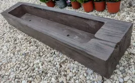 betonowa-donica-na-ziola-i-rosliny-ozdobne