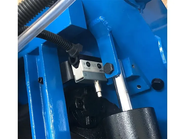 przecinarka-tasmowa-bs-430dg-stan-nowy