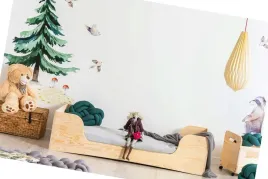drewniane-lozko-dzieciece-sosnowe-minimalistyczne