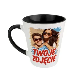 czarny-kubek-latte-ze-zdjeciem-grafika