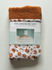 przescieradlo-oslonka-na-przewijak-dla-niemowlat-65x72cm-brazowe
