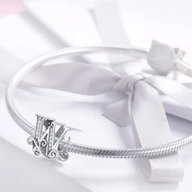 charms-srebro-925-litera-w-czerwinski-rodzaj-wyrob-jubilerski