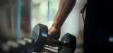 gladiator-60g-baton-bialkowy-truskawkowy-rodzaj-koncentrat-bialka-serwatkowego-wpc