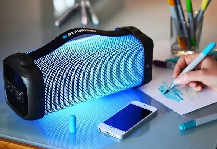 przenosny-glosnik-led-bluetooth-rgb-model-bt30led