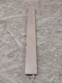 element-do-kinderkraft-enock-krzeselko-do-karmienia-drewniane