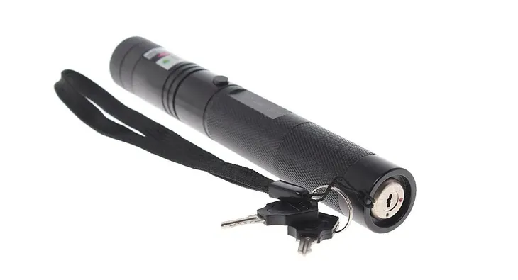 laser-pointer-50000mw-akumulator-czarny-stan-nowy-model-akumulator-bezpieczny-zabawka-dla-kota-kluczyki