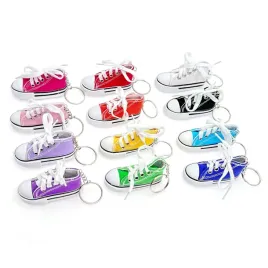 jzk-mini-buty-breloczki-upominki-dla-dzieci-impreza