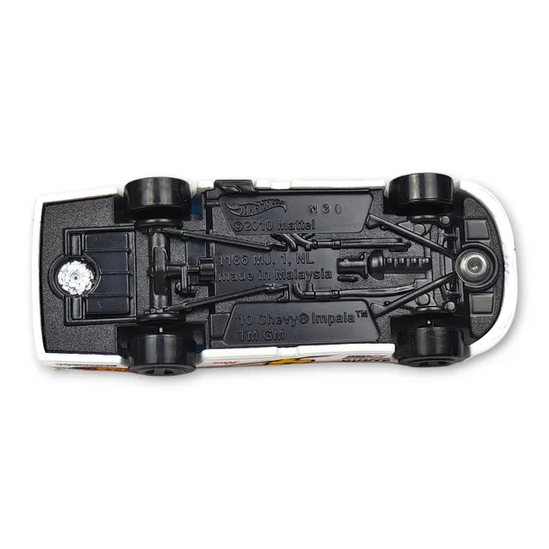 hot-wheels-2010-chevy-impala-luzak-bohater-brak