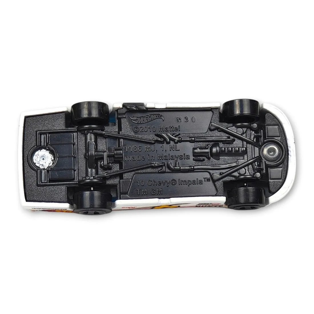 hot-wheels-2010-chevy-impala-luzak-stan-powystawowy