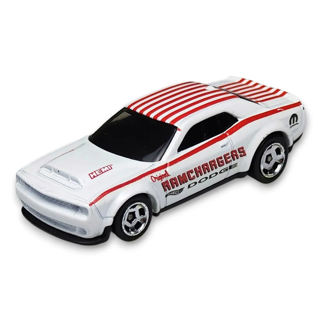 hot-wheels-18-dodge-challenger-srt-demon-luzak
