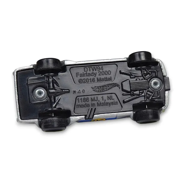 hot-wheels-fairlady-2000-luzak-marka-hot-wheels