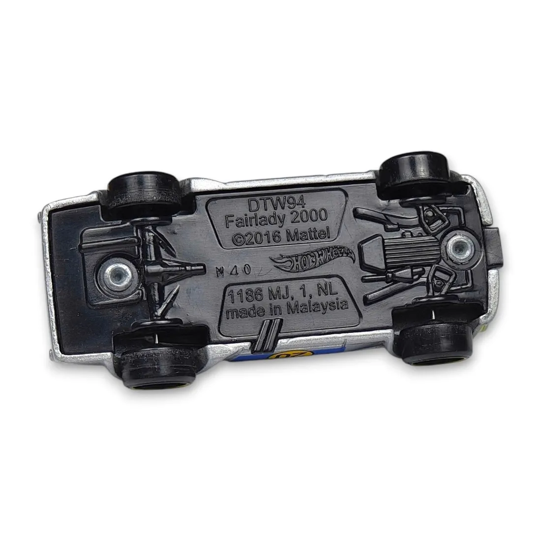 hot-wheels-fairlady-2000-luzak-stan-powystawowy