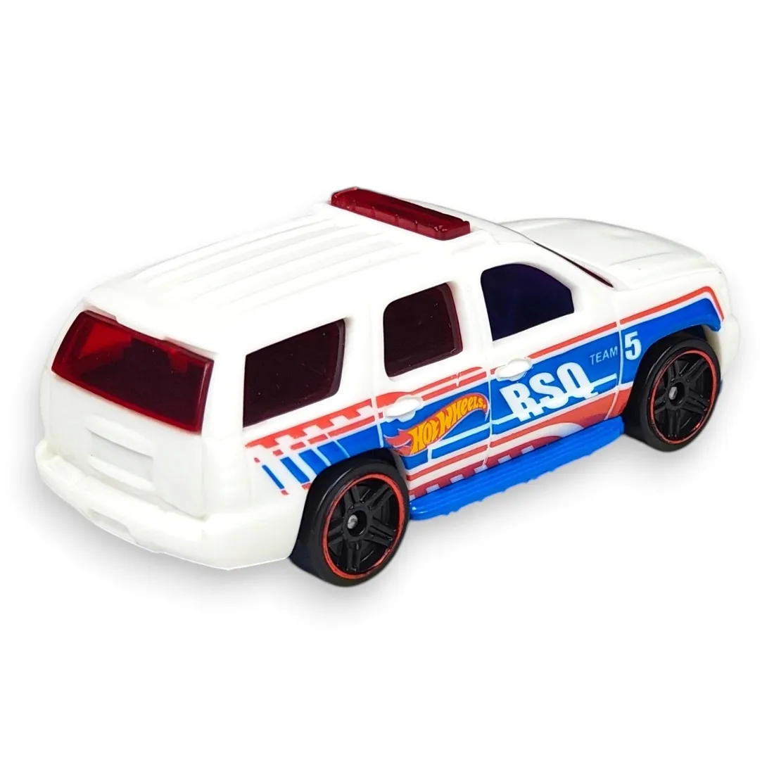 hot-wheels-07-chevy-tahoe-luzak