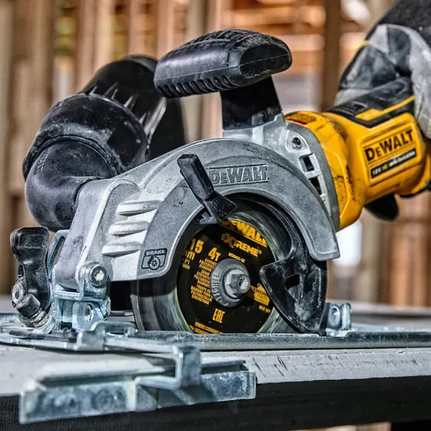 pilarka-tarczowa-115mm-powerstack-dewalt-dcs571e1t-stan-nowy-marka-dewalt