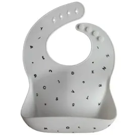 mushie-sliniak-silikonowy-letters-white