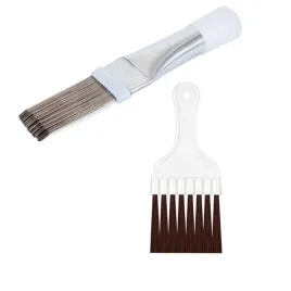 grzebien-stalowy-do-prostowania-lameli-szczotka