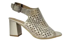 sandaly-clasicco-2000-bezowe-r37