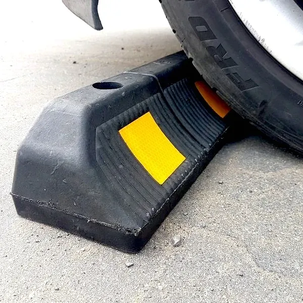 separator-parkingowy-krotki-59-cm