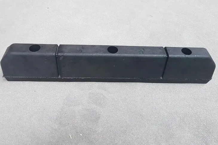 separator-parkingowy-krotki-59-cm-stan-nowy-waga-z-opakowaniem-6-kg