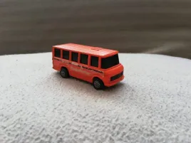 stary-samochodzik-resorak-corgi-juniors-bus-mercedes