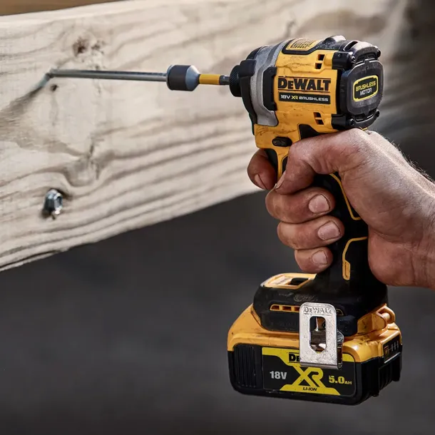 dcd805-dcf850-powerstack-18v-dewalt-dck2050h2t-stan-nowy-uszkodzony-nie