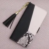 etui-charms-do-iphone-14-pro-61-czarne-waga-z-opakowaniem-0-3-kg
