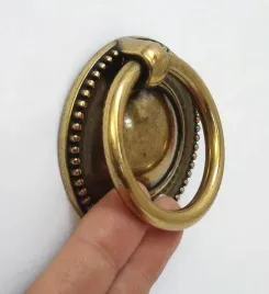 kolatka-meblowa-retro-uchwyt-vintage-antyk-duza