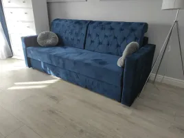 sofa-rozkladana-z-bokami-lozko-140x200-pojemnik-na-posciel-pikowana-kanapa