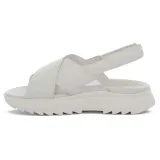 26186583-marka-clarks