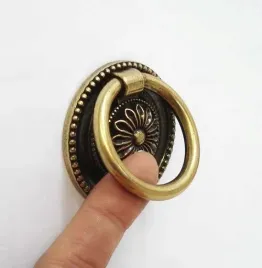 kolatka-meblowa-retro-duza-uchwyt-vintage-antyk