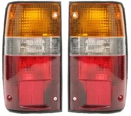 klosze-lamp-tylnych-komplet-l-p-toyota-hilux