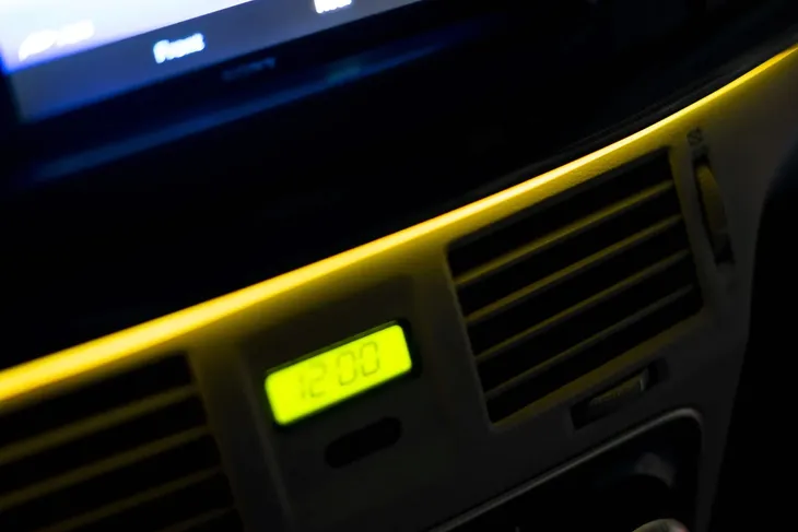 swiatlowod-ambient-led-do-samochodu-czerwony-3-metry-waga-z-opakowaniem-0-2-kg