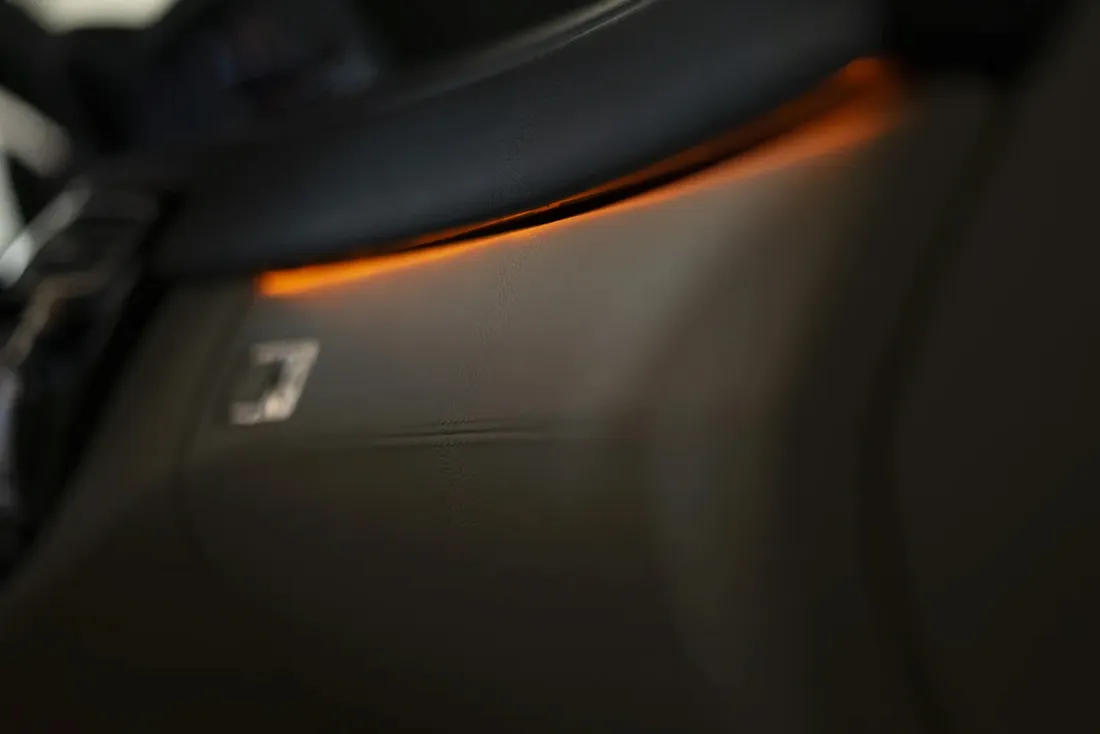 swiatlowod-ambient-led-do-samochodu-niebieski-2-metry-stan-nowy