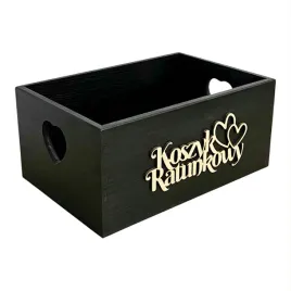 koszyk-ratunkowy-czary-z-ozdobnym-napisem-i-serduszkami-ze-sklejki