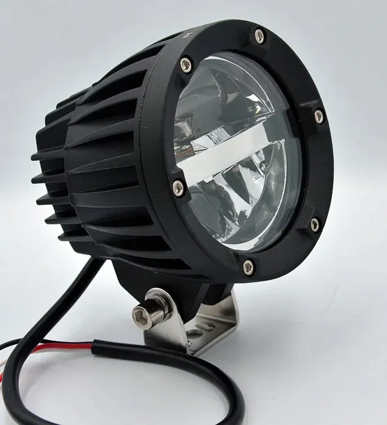 lampa-led-4-a60w