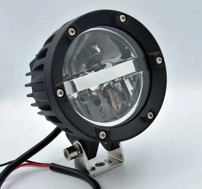 lampa-led-4-a60w
