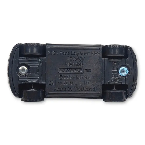 matchbox-2024-ford-explorer-bev-luzak-marka-matchbox