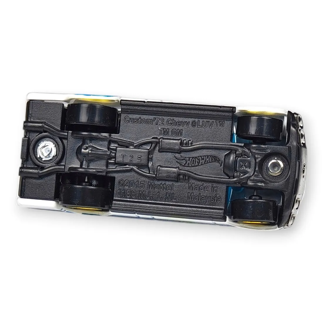 hot-wheels-custom-72-chevy-luv-luzak-stan-powystawowy