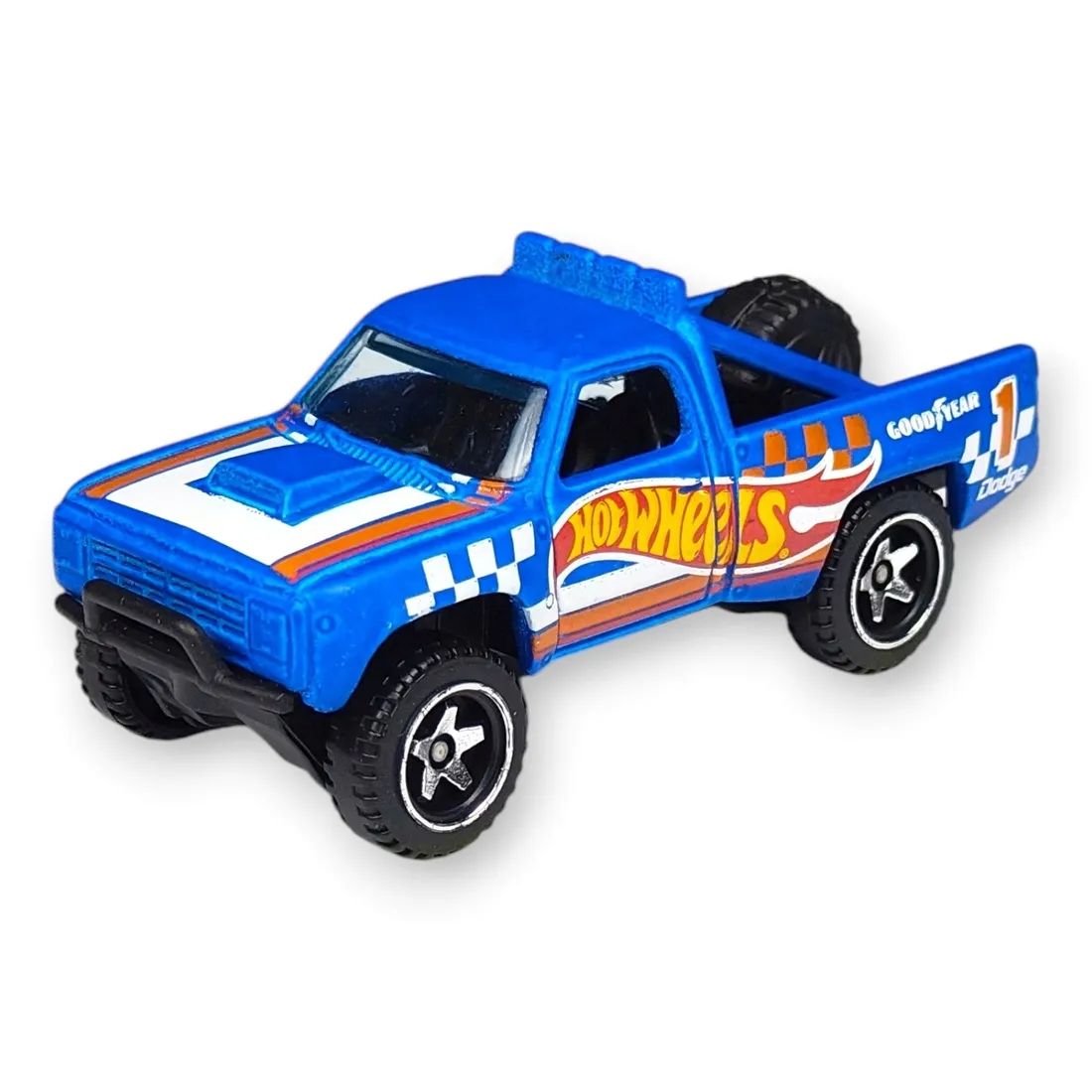 hot-wheels-87-dodge-d100-luzak