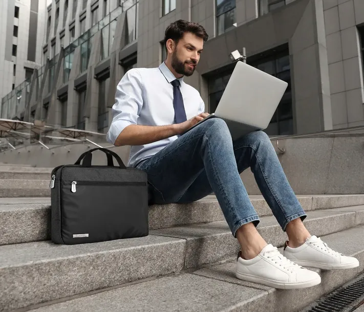 torba-na-laptopa-156-zg626-wielkosc-matrycy-15-6-stan-nowy