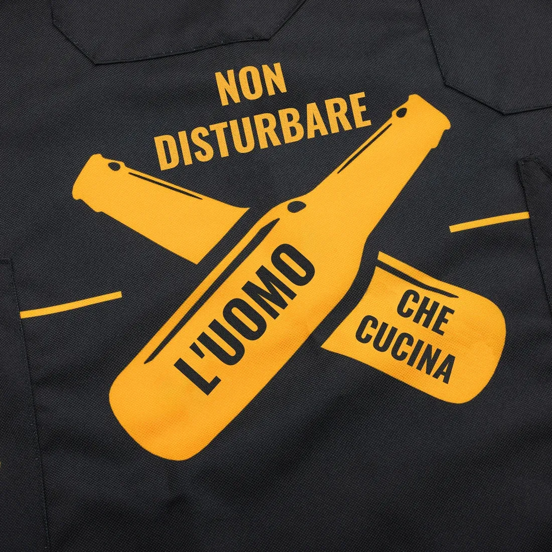 fartuszek-dla-gotujacego-faceta-it