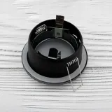 oprawa-halogenowa-hermetyczna-sufitowa-podbitka-zarowka-led-gu10-8w-srednica-8-2-cm