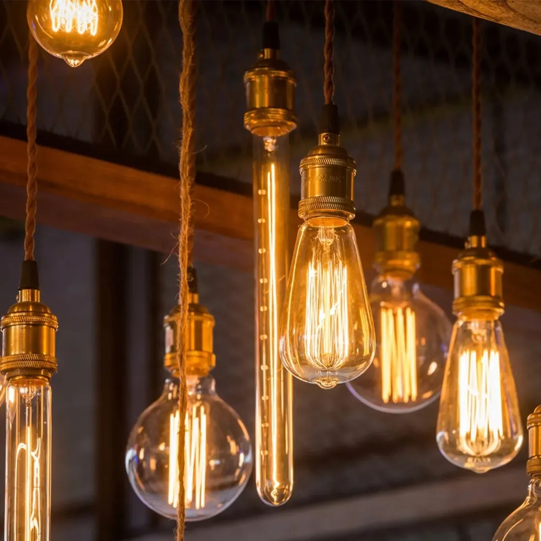zarowka-led-st64-e27-4w-retro-2000k-edison-ciepla-stan-nowy
