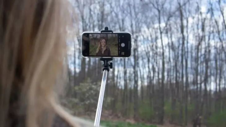 swissten-kijek-do-selfie-stick-bluetooth-z-pilotem-lacznosc-bezprzewodowa