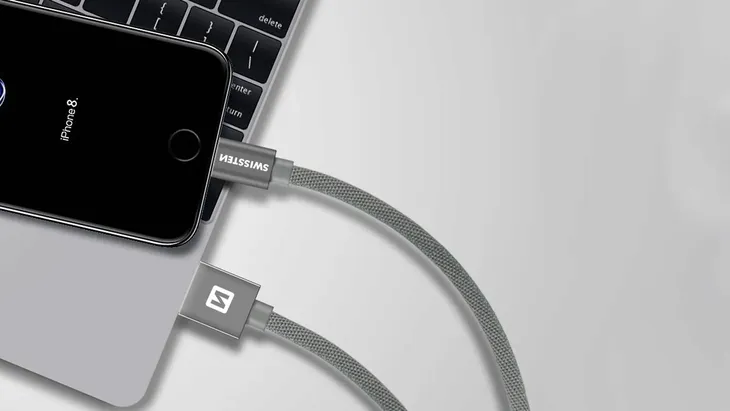 swissten-kabel-do-ladowania-usb-lightning-02-m-3a-dlugosc-przewodu-0-2-m