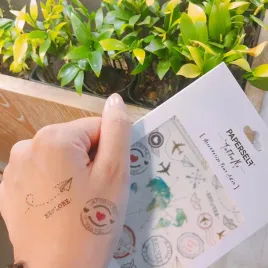paperself-tatuaz-dla-kobiety-motyw-podroz-naklejka