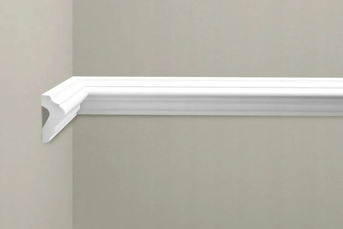 listwa-scienna-gladka-creativa-lng-04-5-cm