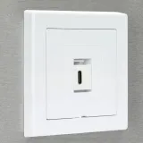 gniazdo-usb-c-ladowarka-jowisz-bialy-typ-gniazda-gniazdo