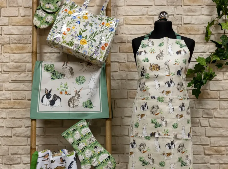 sciereczka-kuchenna-48x74-cm-rabbit-patch-stan-nowy